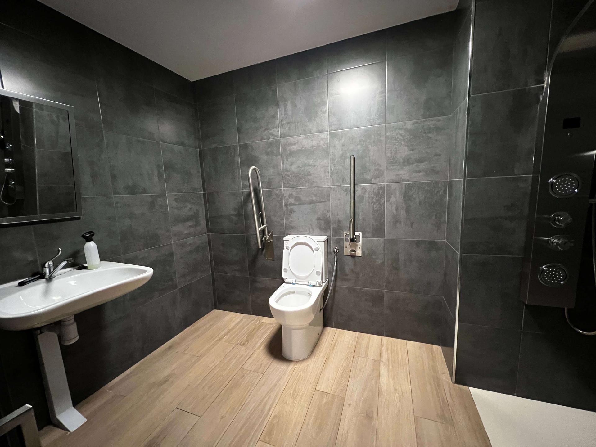 Cabinas con baño privado en Madrid